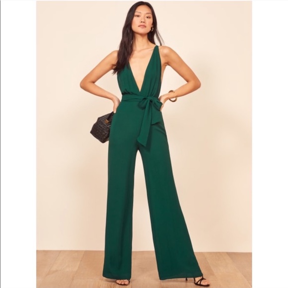 Reformation Pants - Reformation jumpsuit 😍 xs
